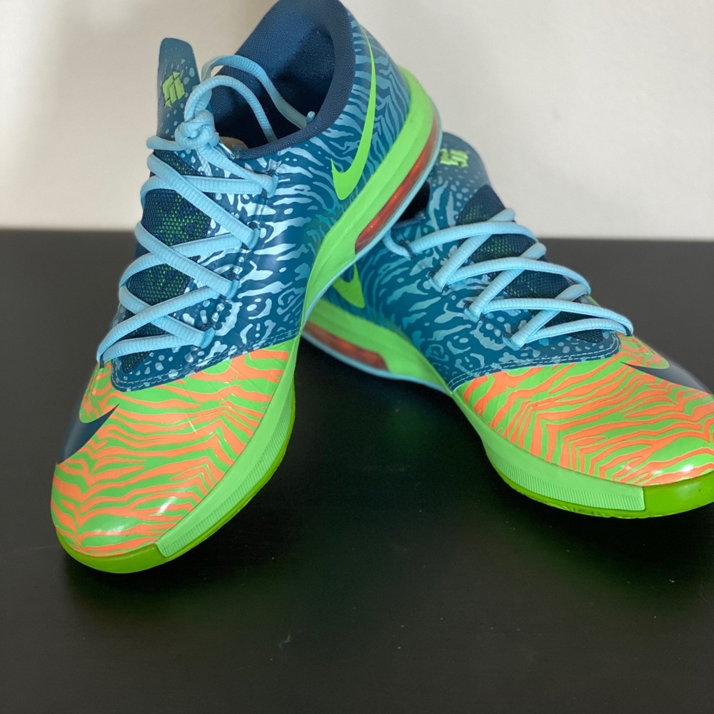 Boys NIKE KD VI “Liger” Sneakers (Offers Welcomed)